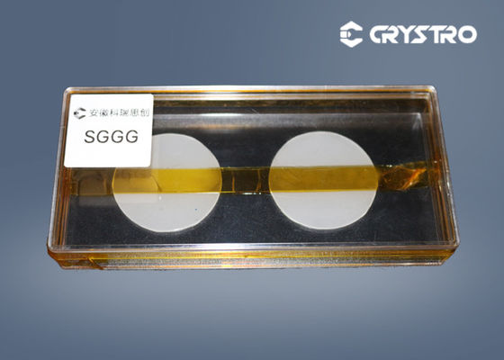 De Czochralski do método único SGGG cristal da carcaça ótica